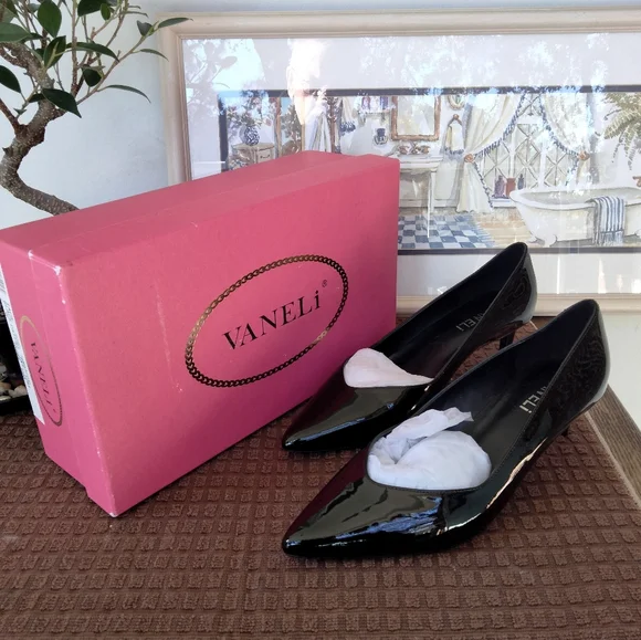 Women's Vaneli "Tracie" Black Patent Leather Pumps. Size 7W. Brand New In Box. - Picture 5 of 7